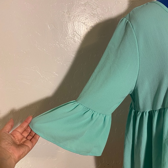 MOA USA bell sleeve blouse, size 2X. - Picture 3 of 5